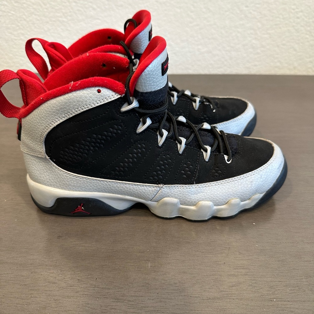 Air Jordan 9 retro Johnny Kilroy